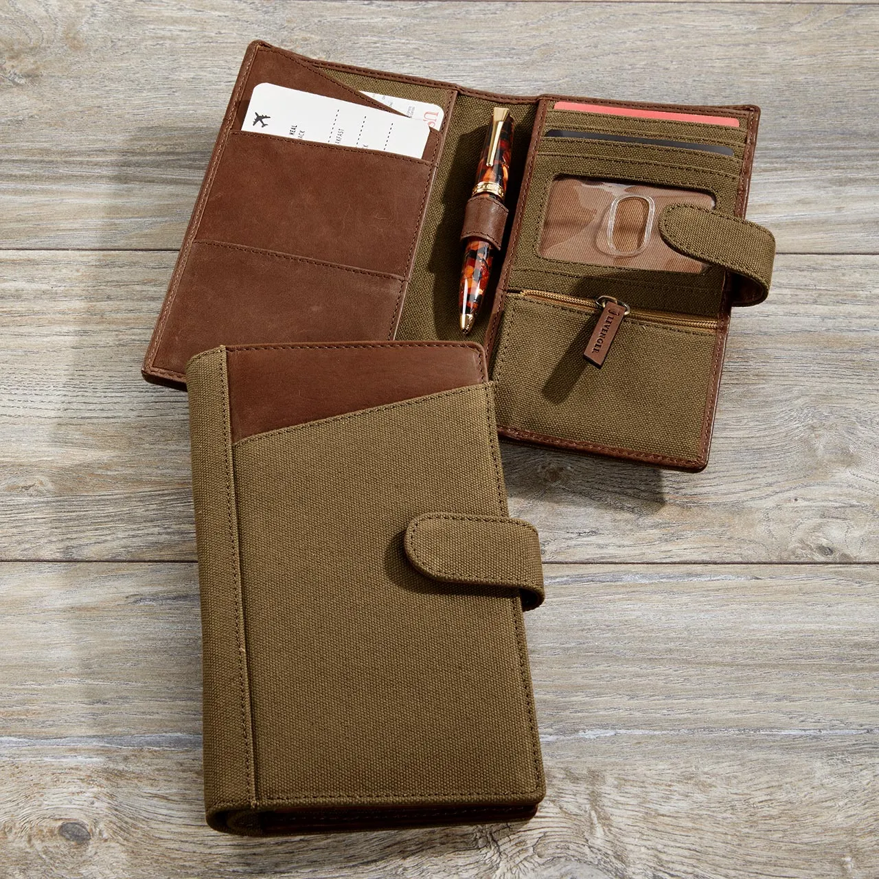 Adventurer Travel Wallet