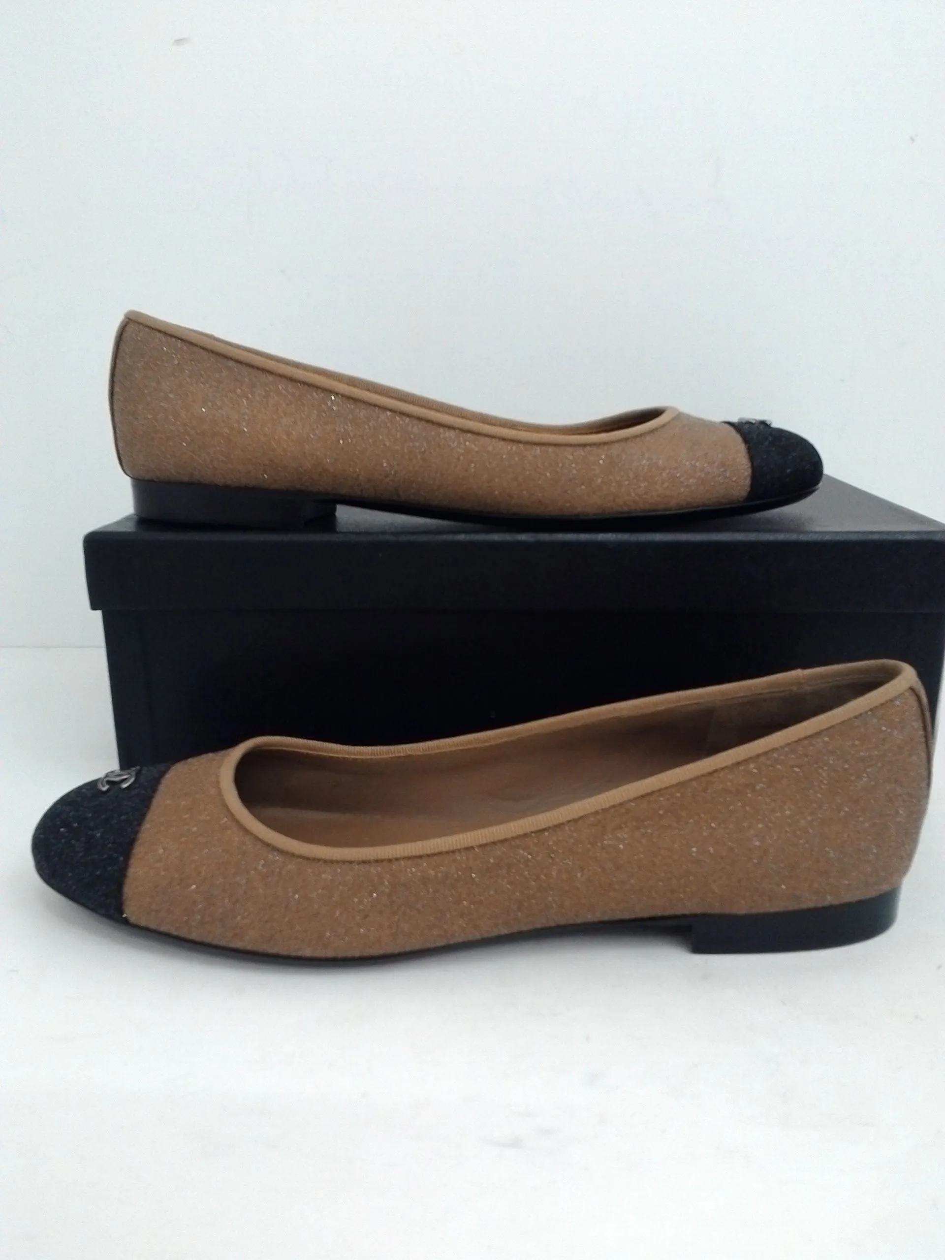 CHANEL Women's Ballerines Beige/Black Goatskin/Grosgrain Size 9.5 M