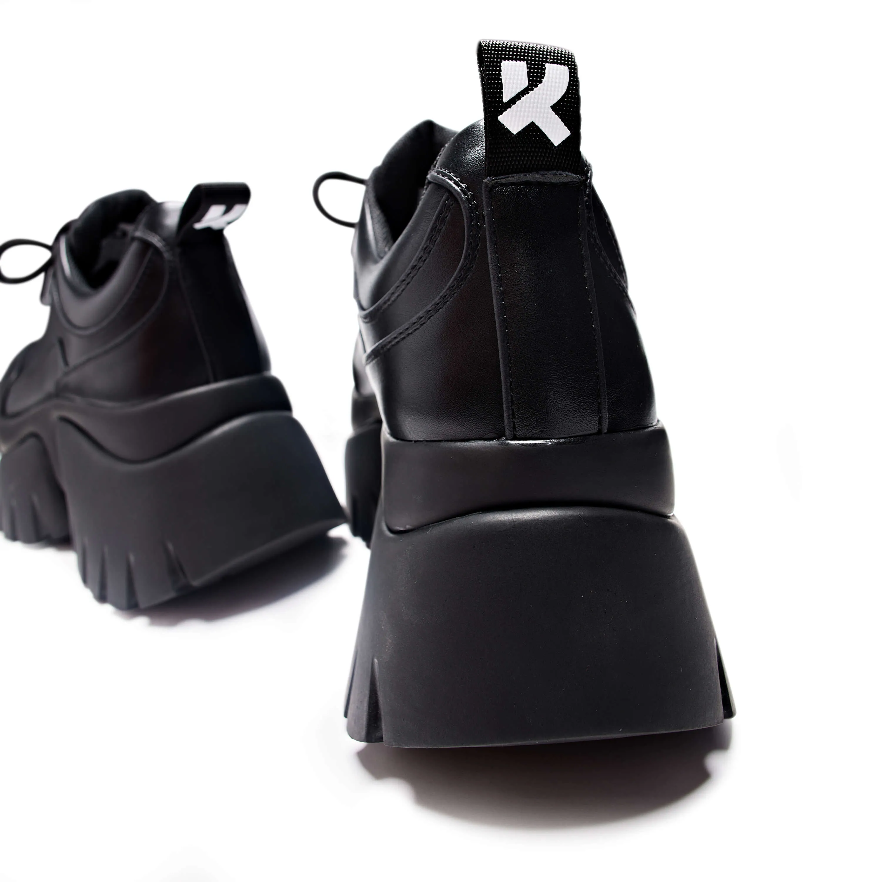 Chronicles Vilun Platform Trainers-Black-Size 5-Clearance