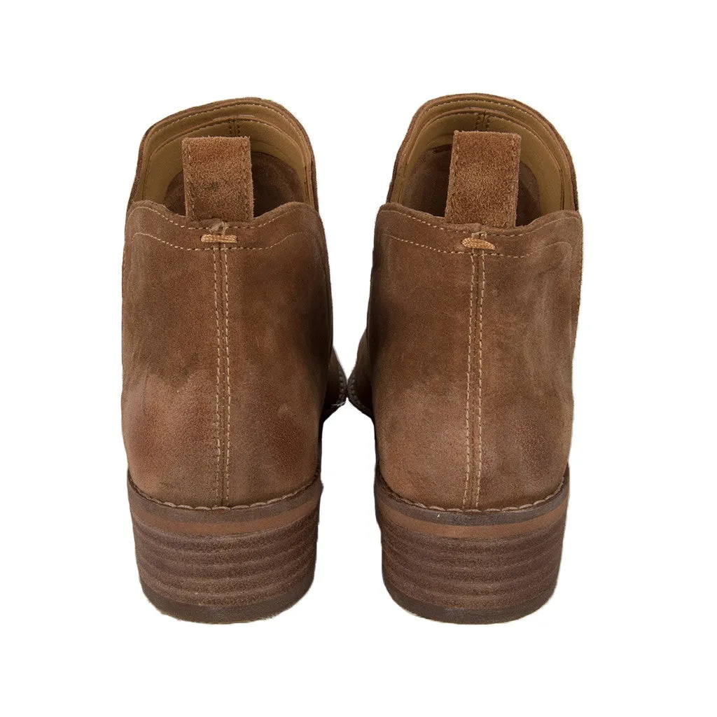 Dolce Vita Women's Tessey Ankle Bootie in Camel