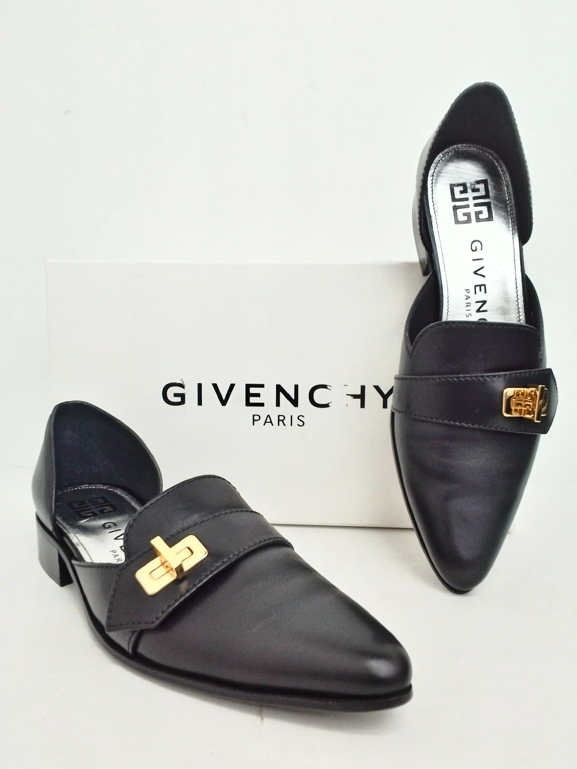 GIVENCHY Women's Eden Loafer Black Leather Size 37.5