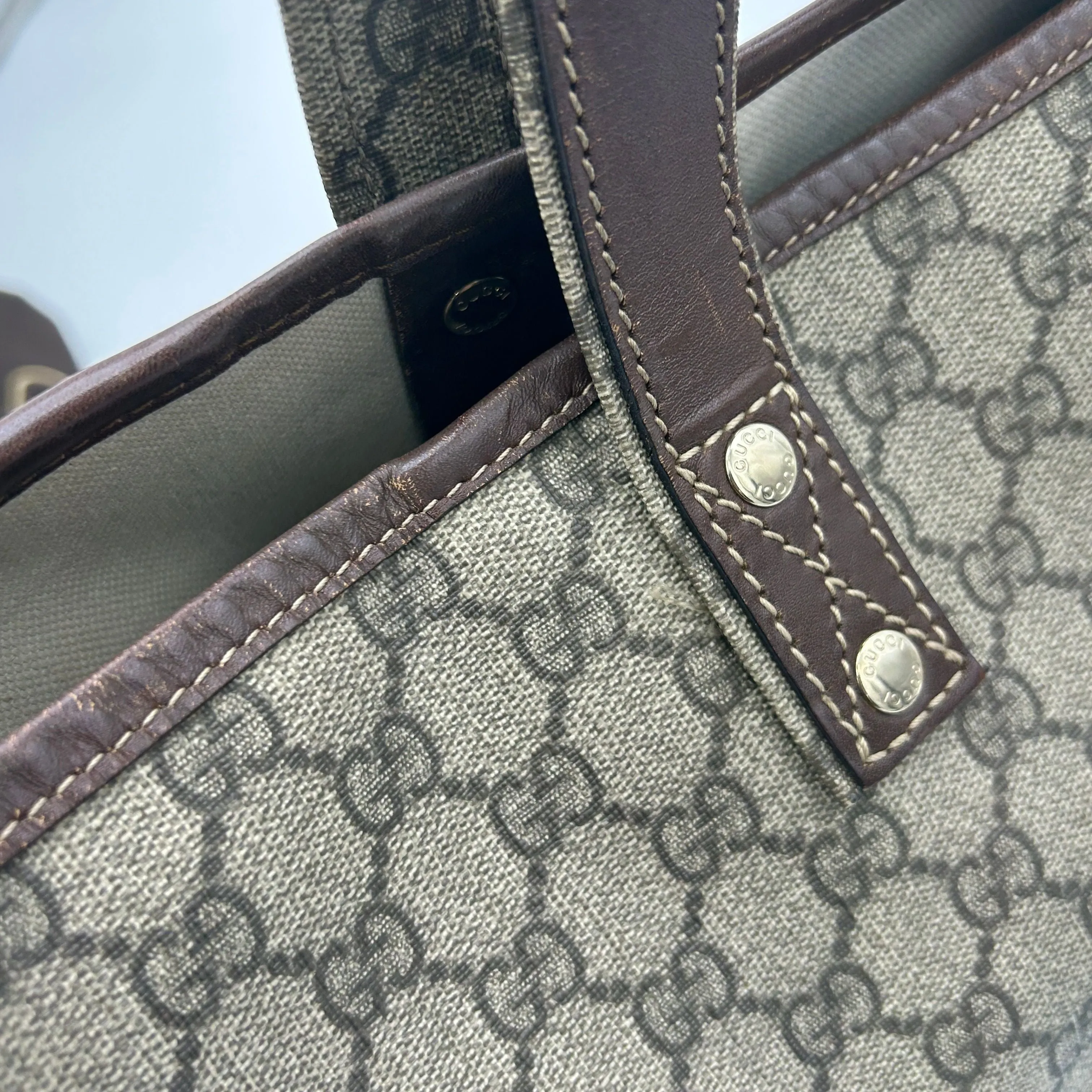 GUCCI GG Plus Monogram Medium Signature Web Loop Tote Brown LA16560