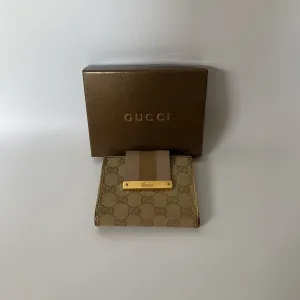 GUCCI GG Supreme Beige Wallet with Box