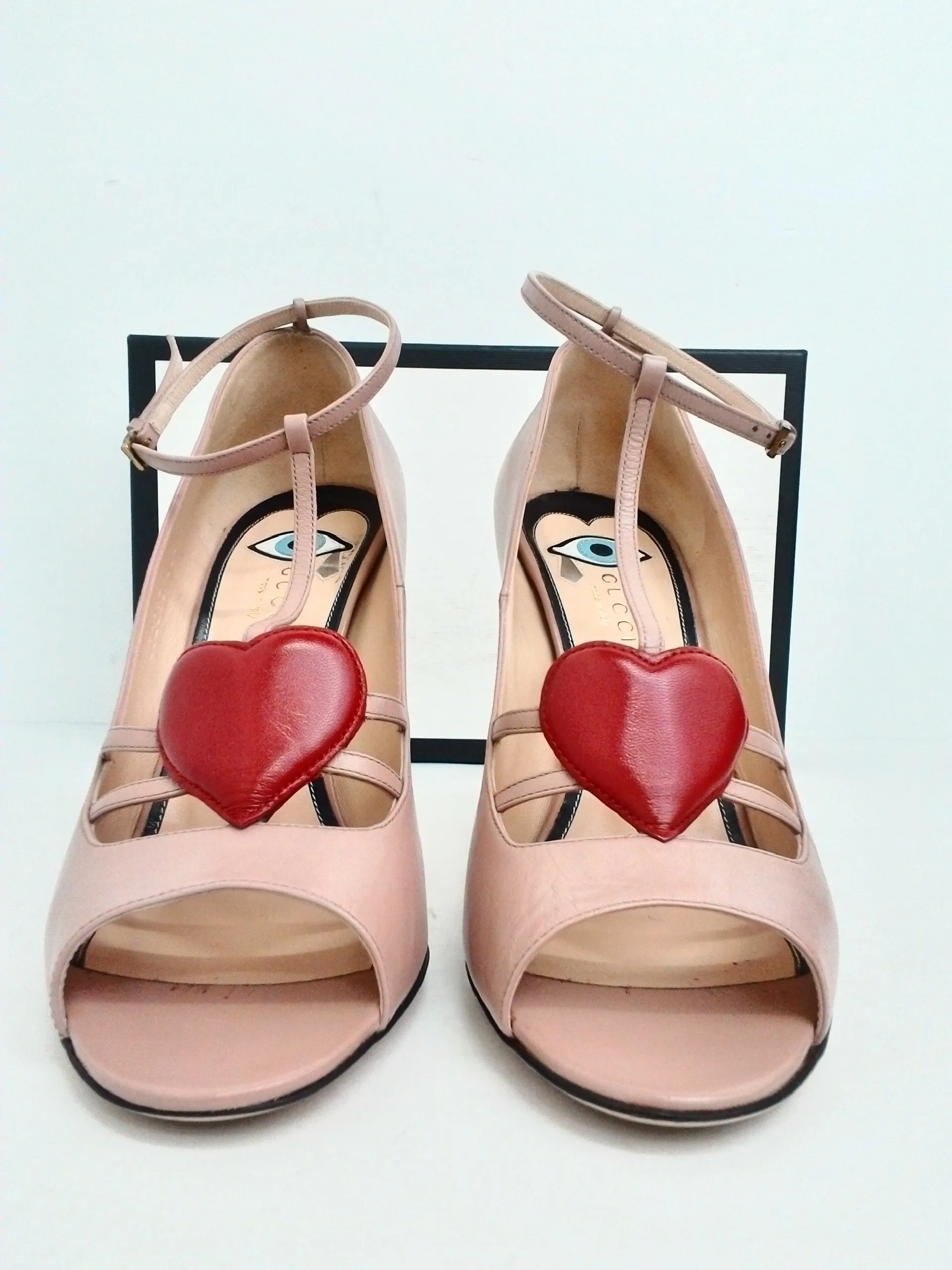 Gucci Women's Soft Pink Leather Upper Size 40.5
