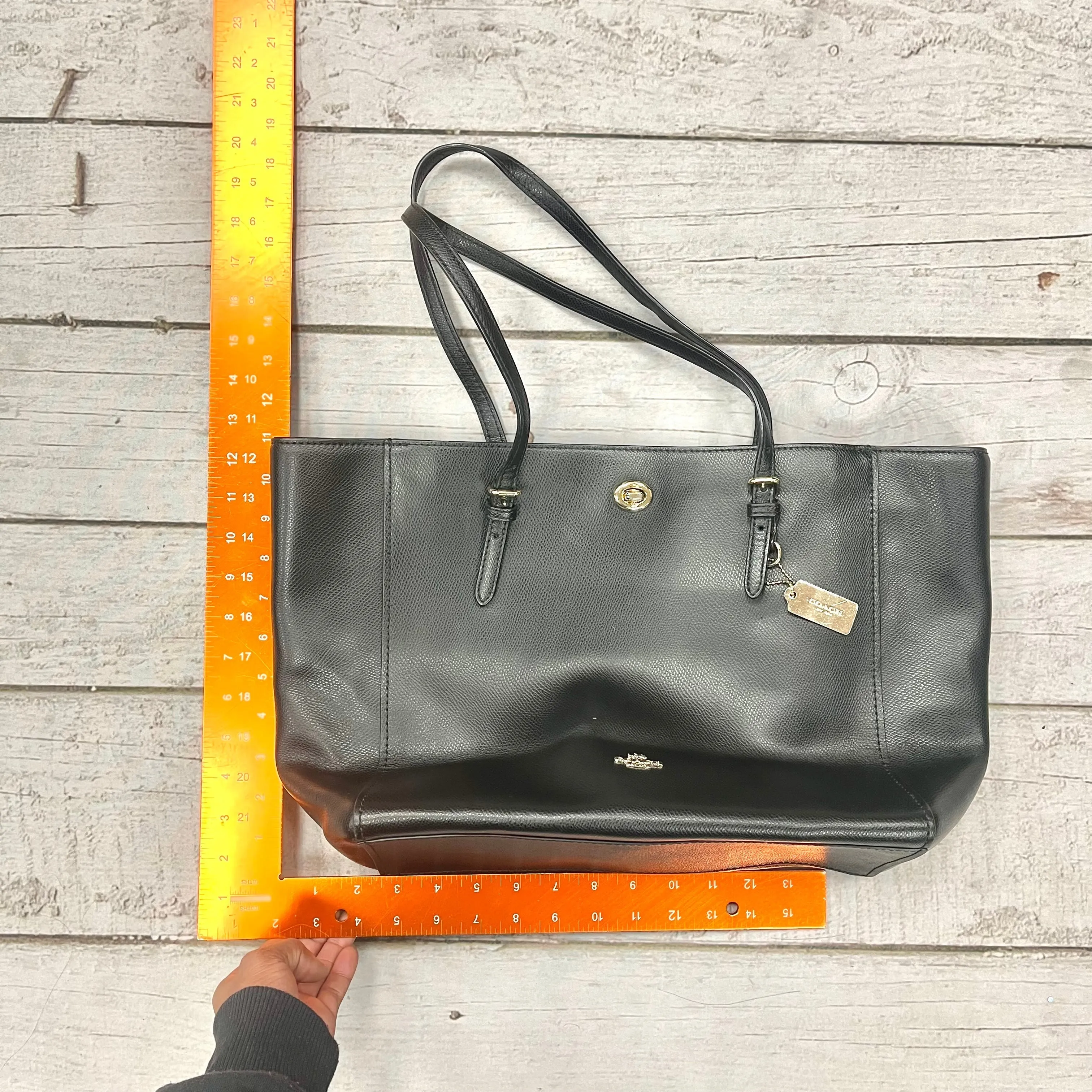 Handbag Designer By Coach  Size: Large