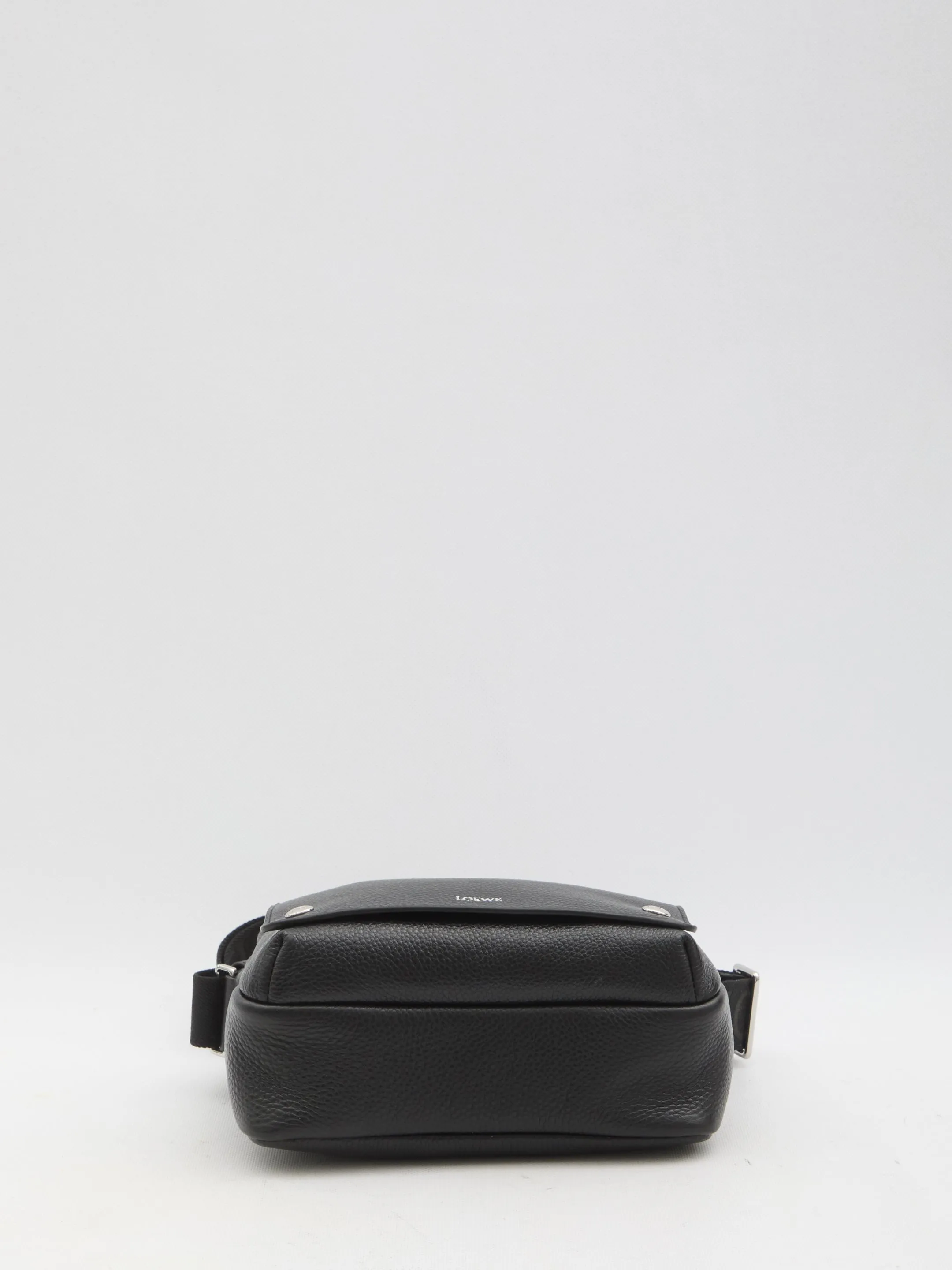 Loewe Pebble Xs Messenger Bag