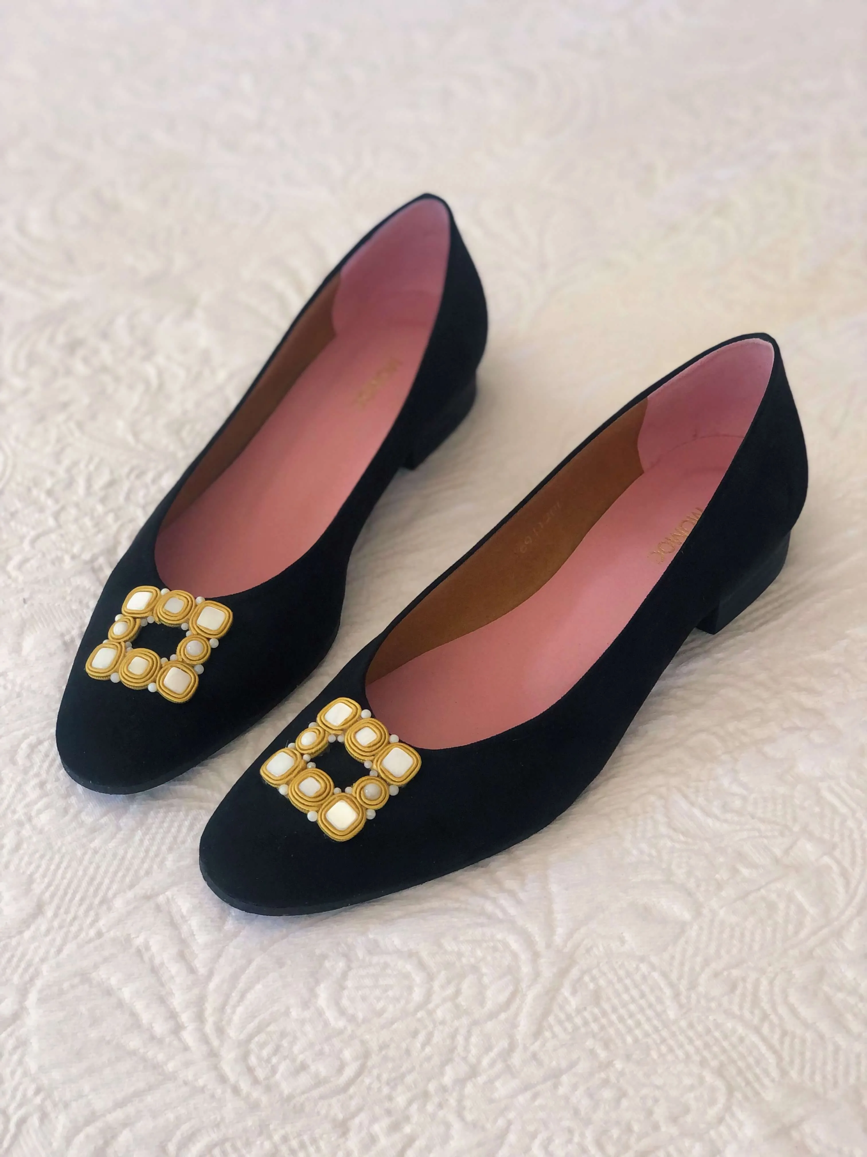 Muy Coco Vegan Suede Pumps | Black