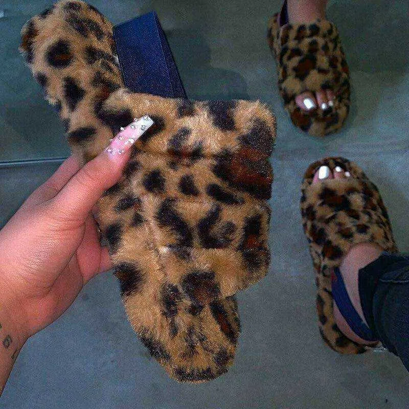 New Women's Indoor Fur Slides Bottom Anti Slip Furry Slippers