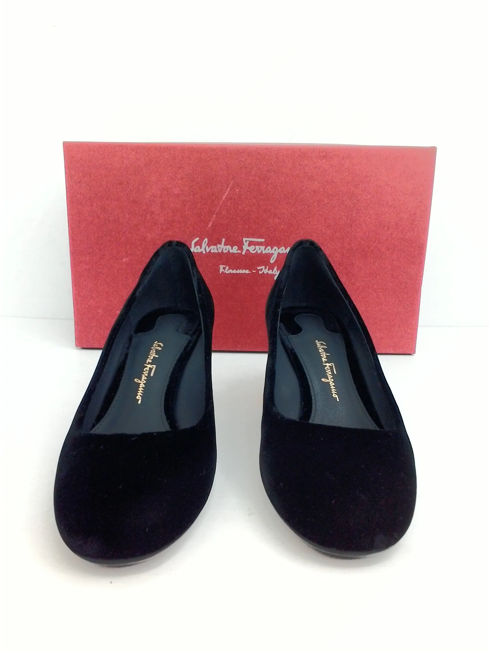 Salvatore Ferragamo Women's Black Heels Size 5 B