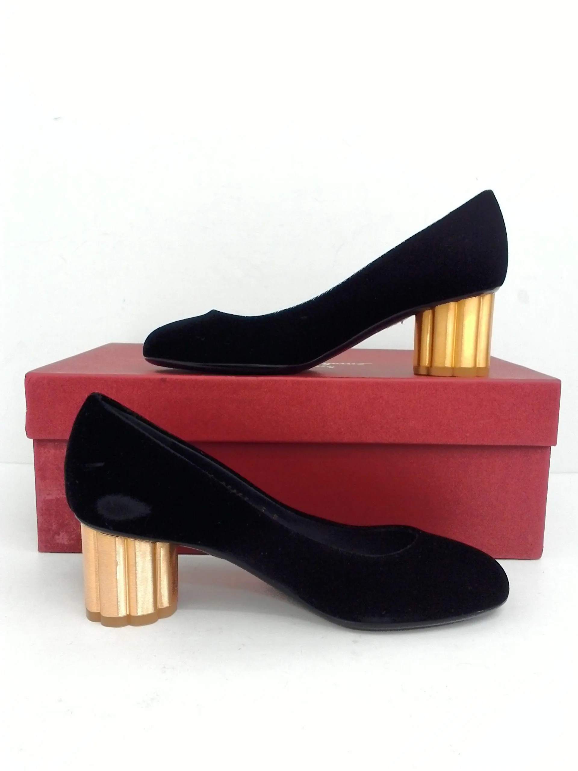 Salvatore Ferragamo Women's Black Heels Size 5 B