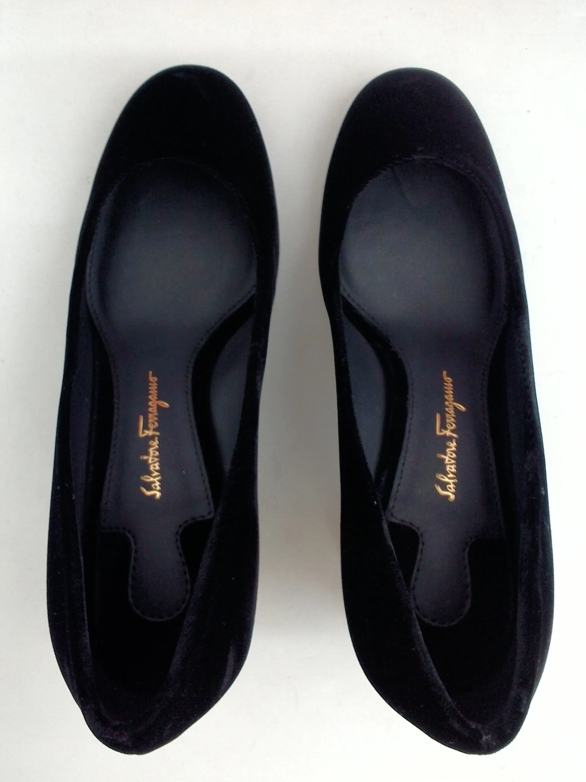 Salvatore Ferragamo Women's Black Heels Size 5 B