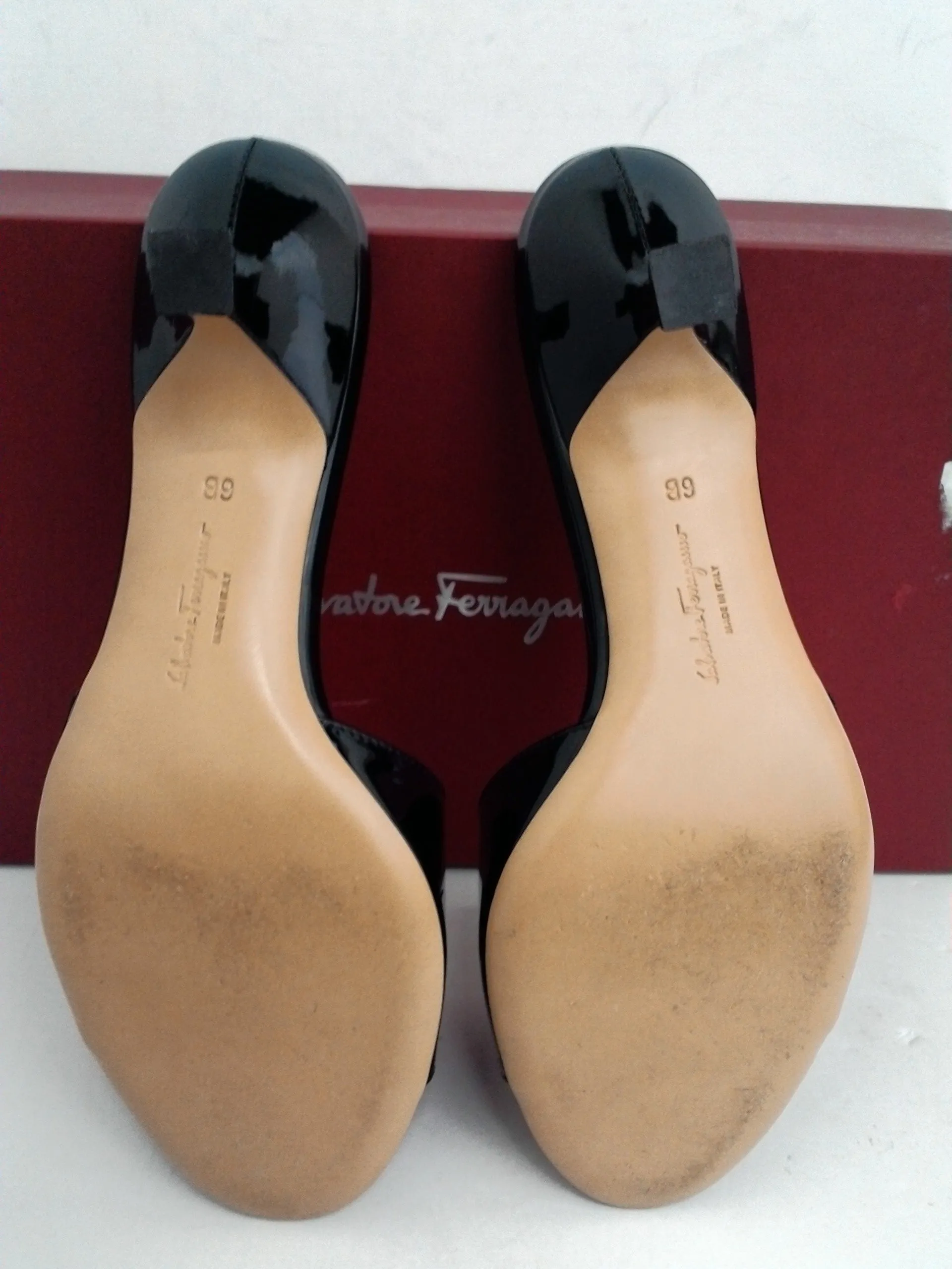 Salvatore Ferragamo Women's Ginostra Mule Black Patent Calf Size 6 B