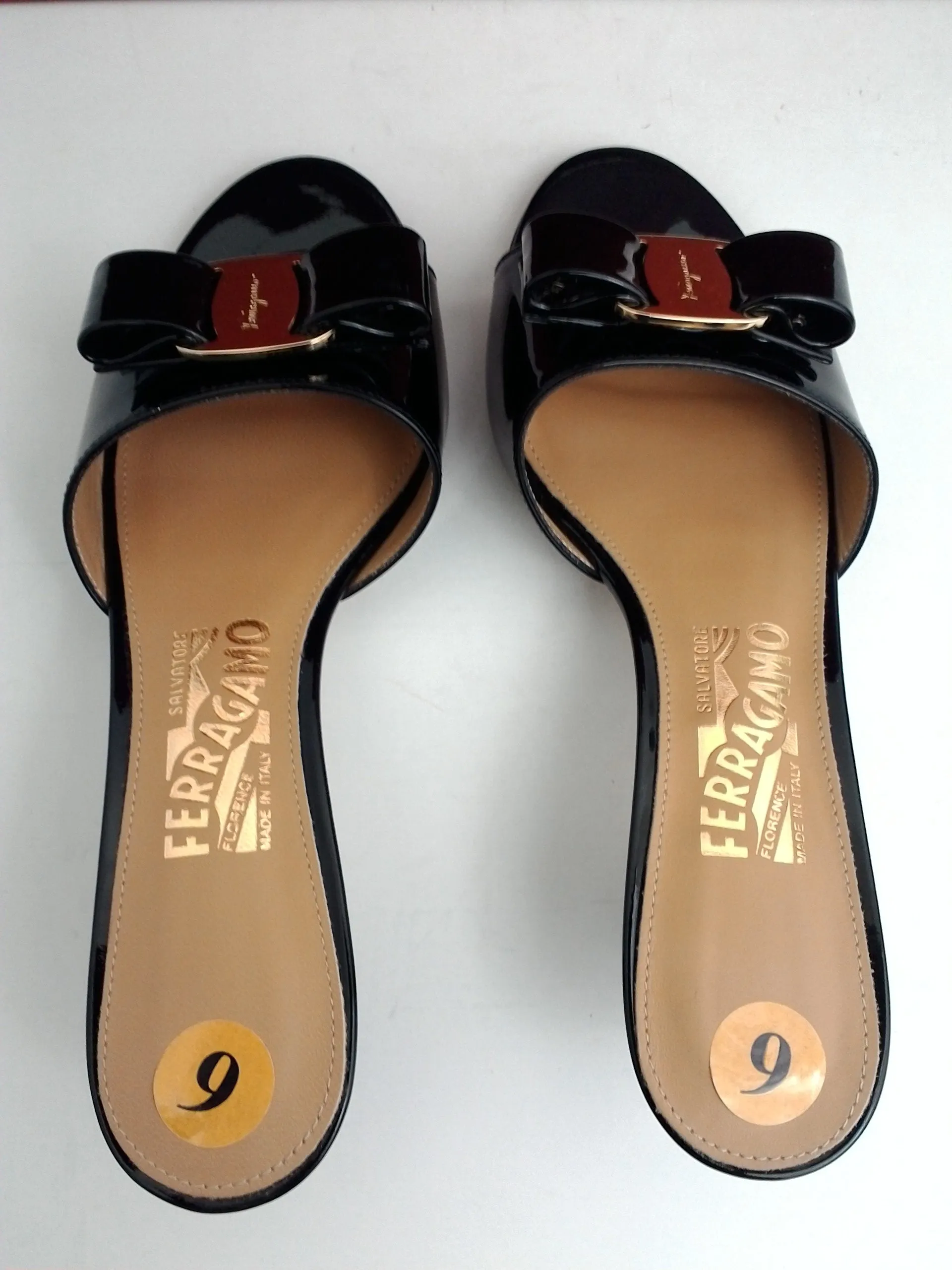 Salvatore Ferragamo Women's Ginostra Mule Black Patent Calf Size 6 B