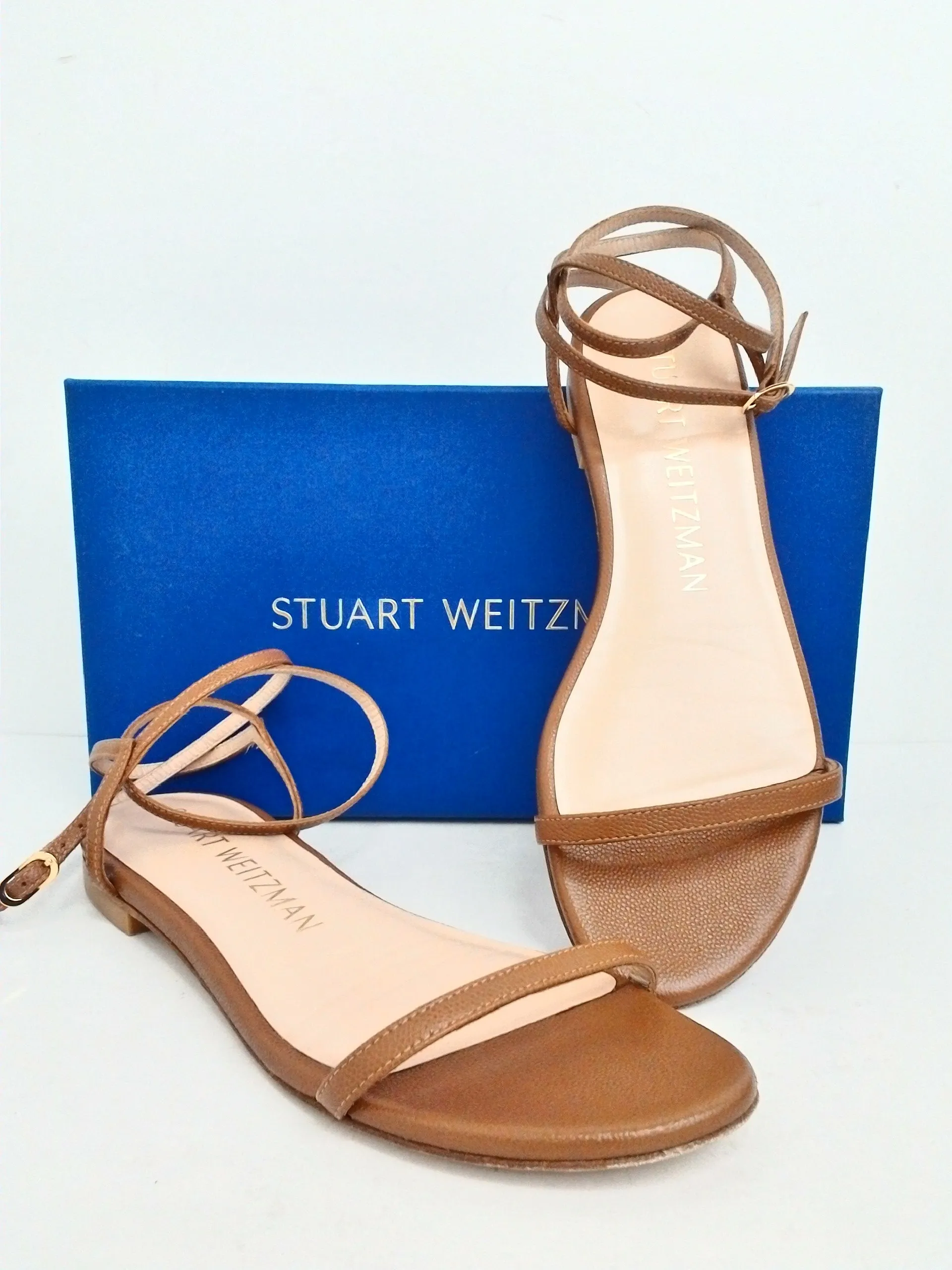 Stuart Weitzman Women's Merinda Flat Cappucino Caviar Calf Size 7