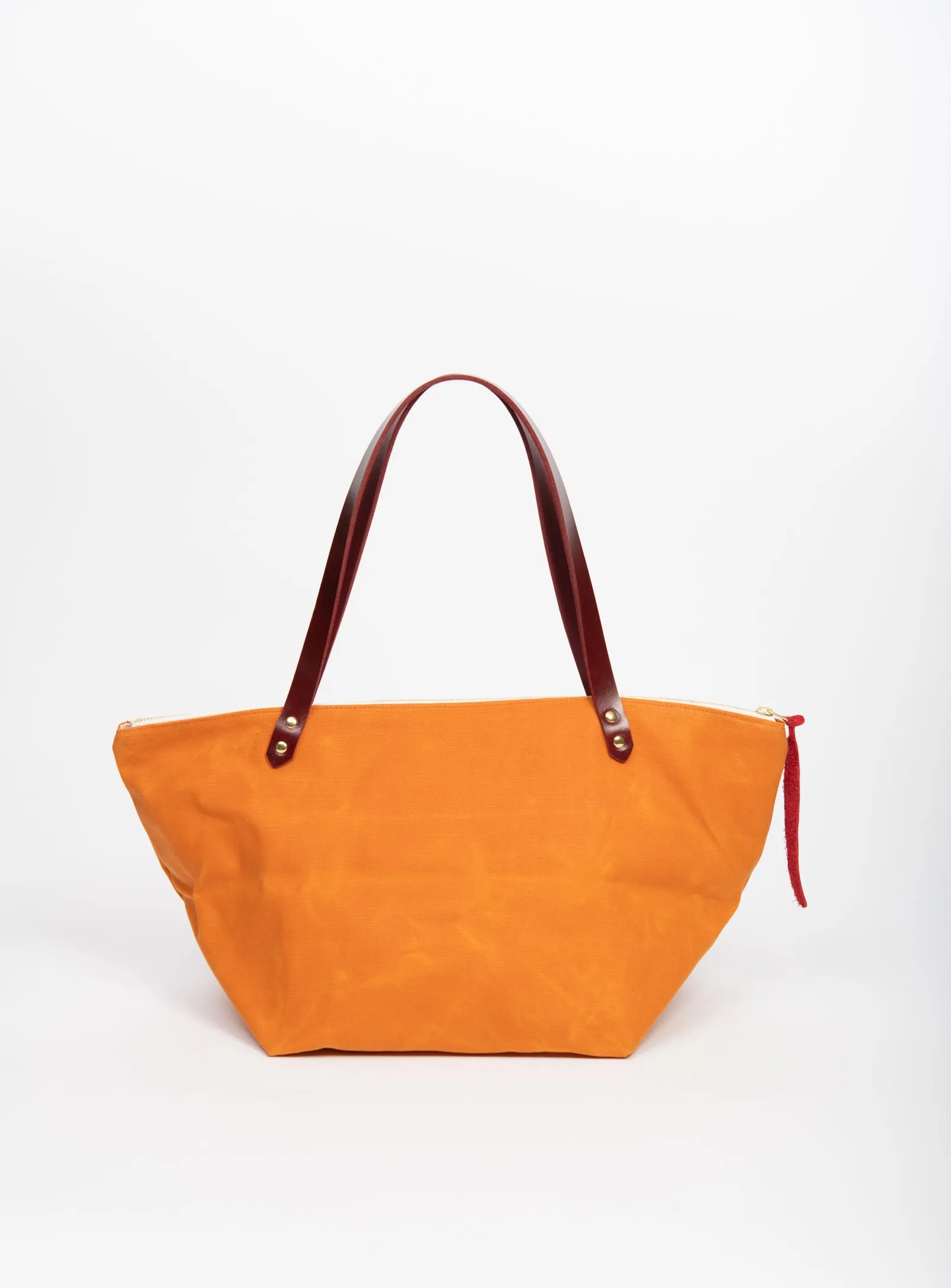 Travel bag in waxed canvas FRONTENAC model