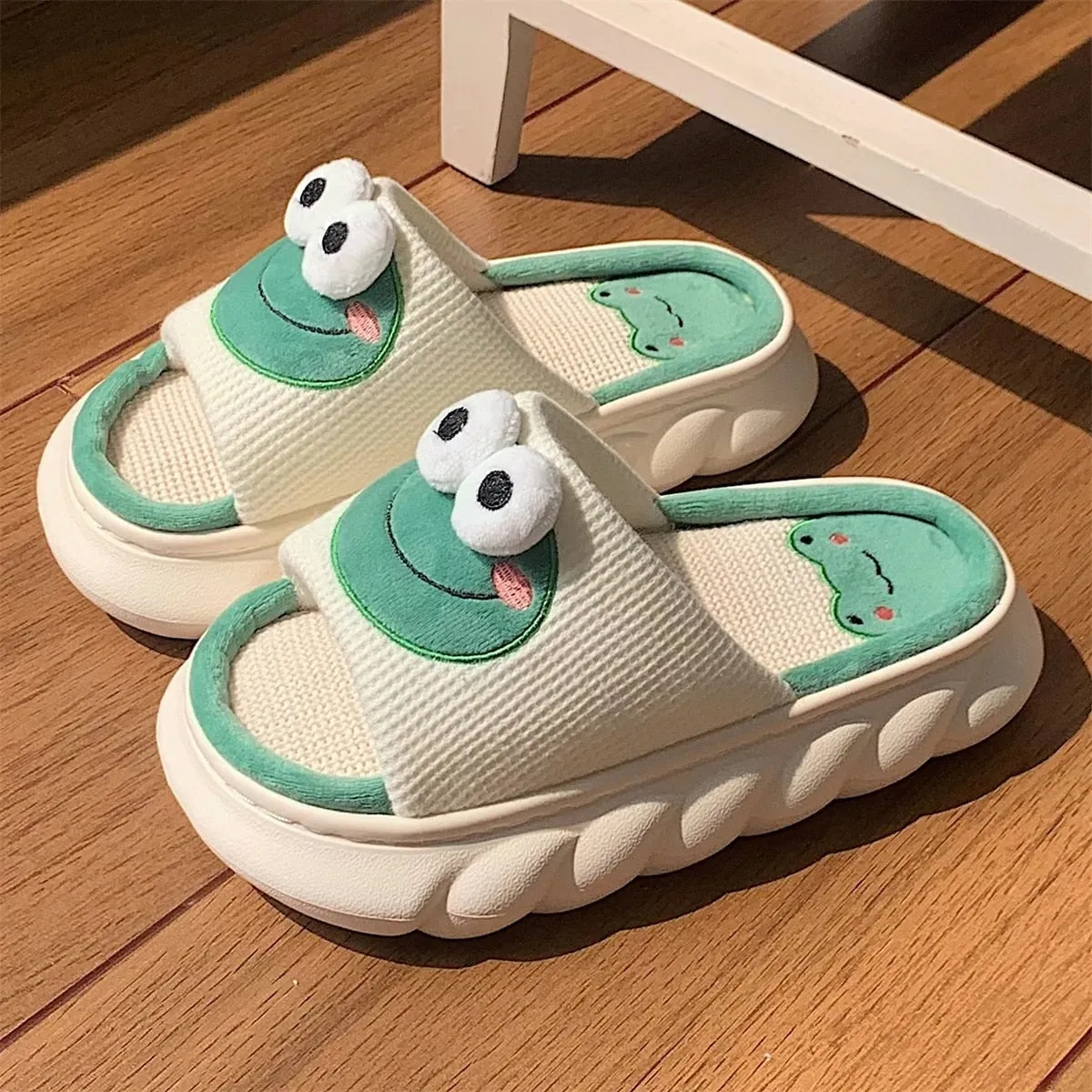 Women&#39;s Slippers Summer Four Seasons Indoor Home Sandals and Slippers Cute Cartoon Milk Cow House Slippers Funny Shoes