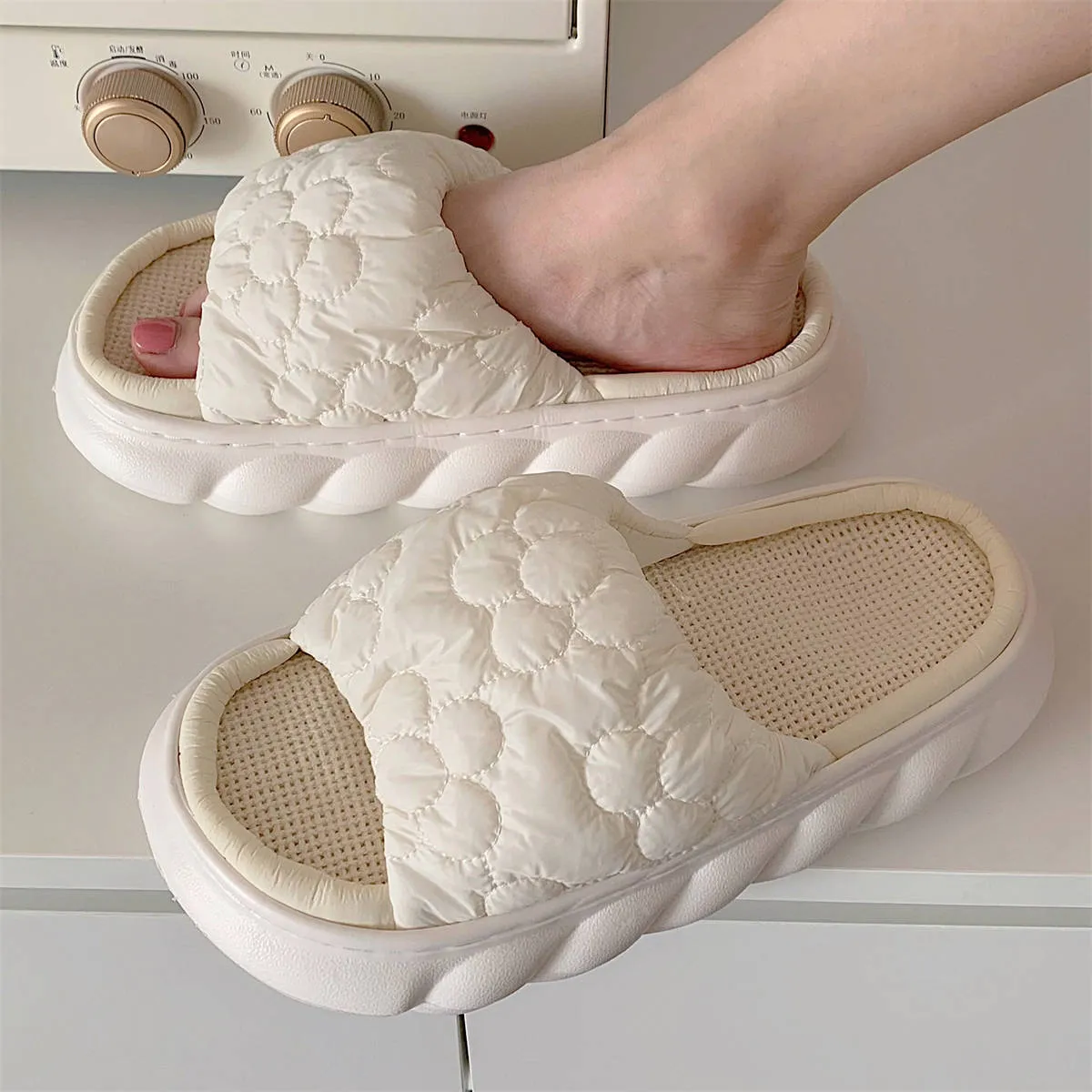 Women&#39;s Slippers Summer Four Seasons Indoor Home Sandals and Slippers Cute Cartoon Milk Cow House Slippers Funny Shoes