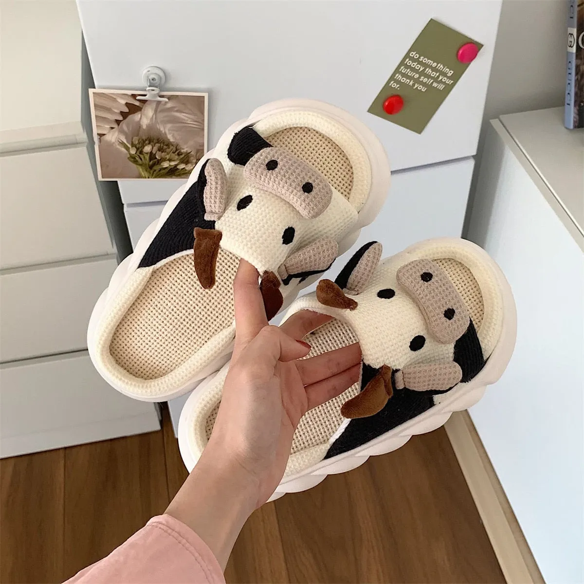 Women&#39;s Slippers Summer Four Seasons Indoor Home Sandals and Slippers Cute Cartoon Milk Cow House Slippers Funny Shoes