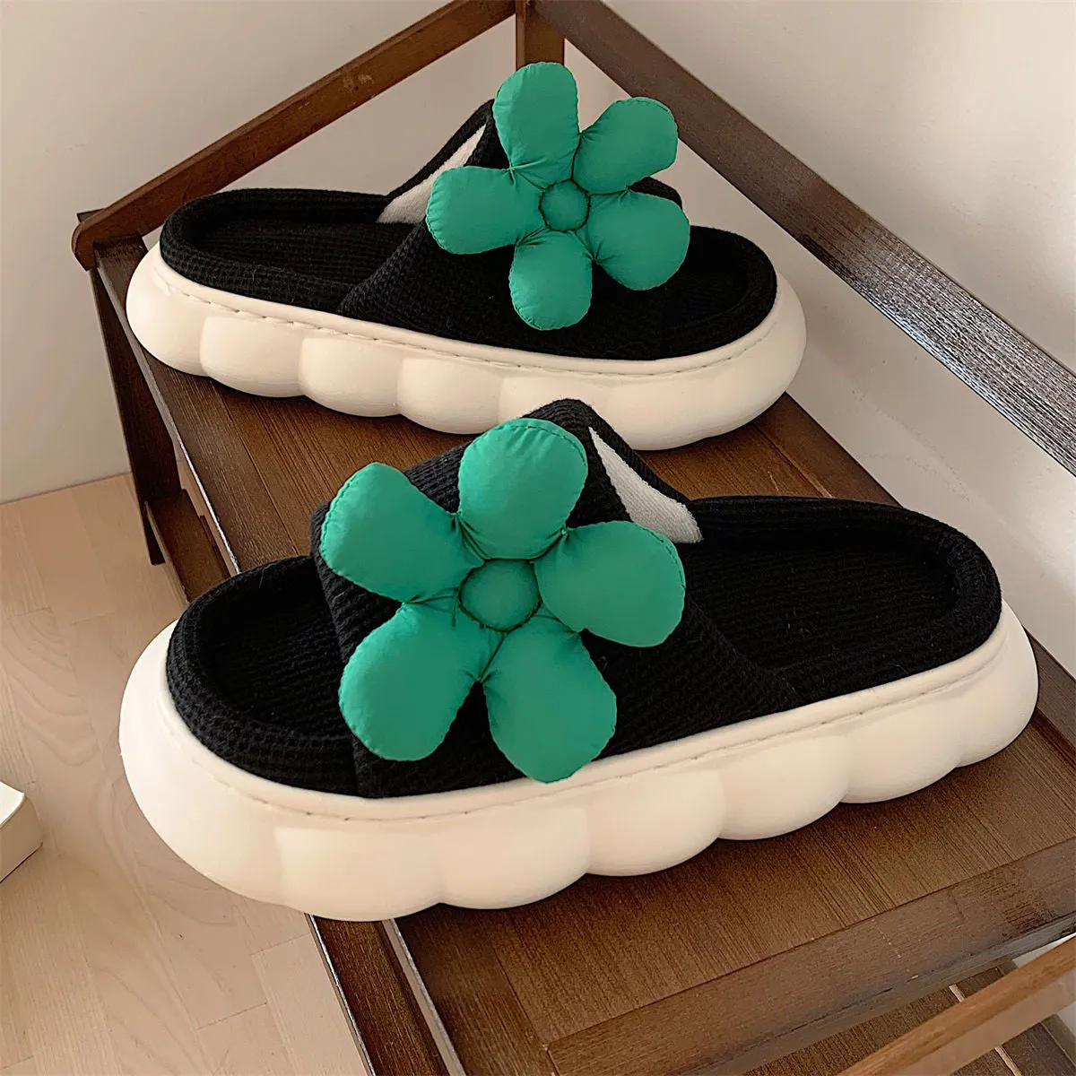 Women&#39;s Slippers Summer Four Seasons Indoor Home Sandals and Slippers Cute Cartoon Milk Cow House Slippers Funny Shoes
