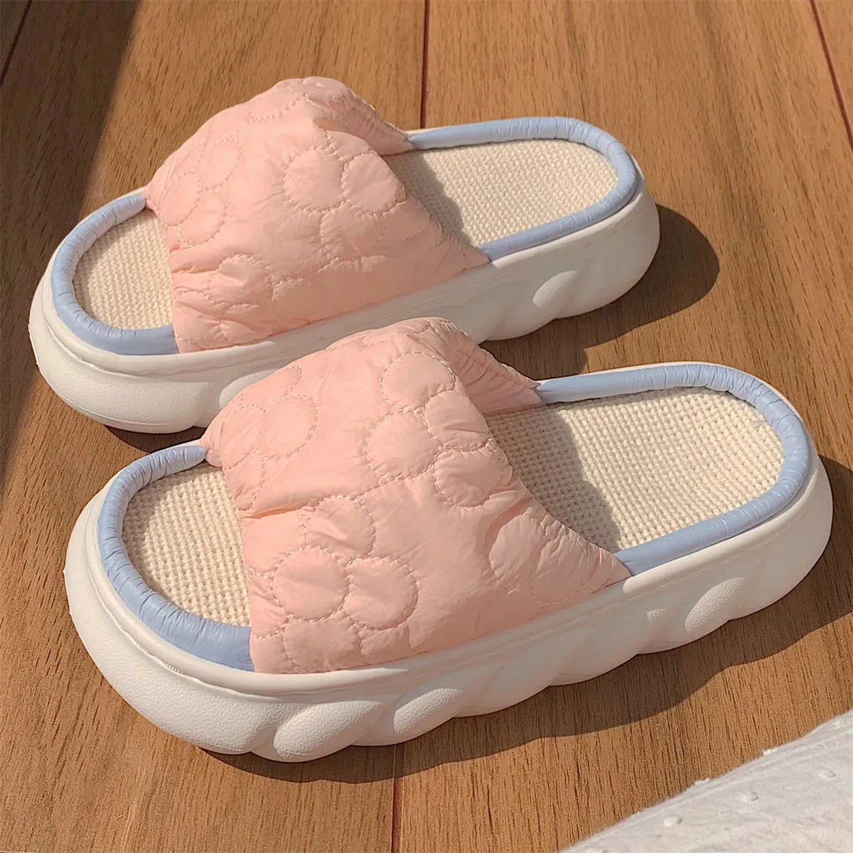 Women&#39;s Slippers Summer Four Seasons Indoor Home Sandals and Slippers Cute Cartoon Milk Cow House Slippers Funny Shoes